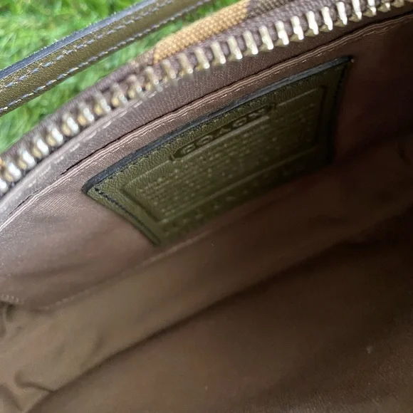 Coach demi purse - Picture 11 of 16